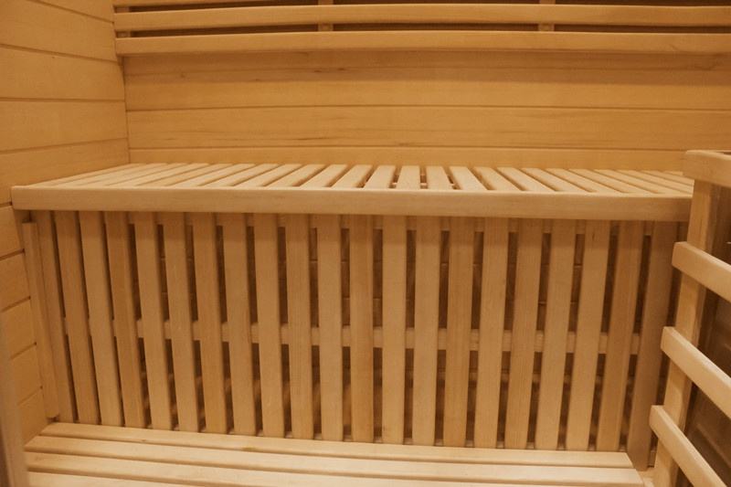 Sauna Sector 3-Person Traditional Luxury Hemlock Wood Steam Sauna S01150X57