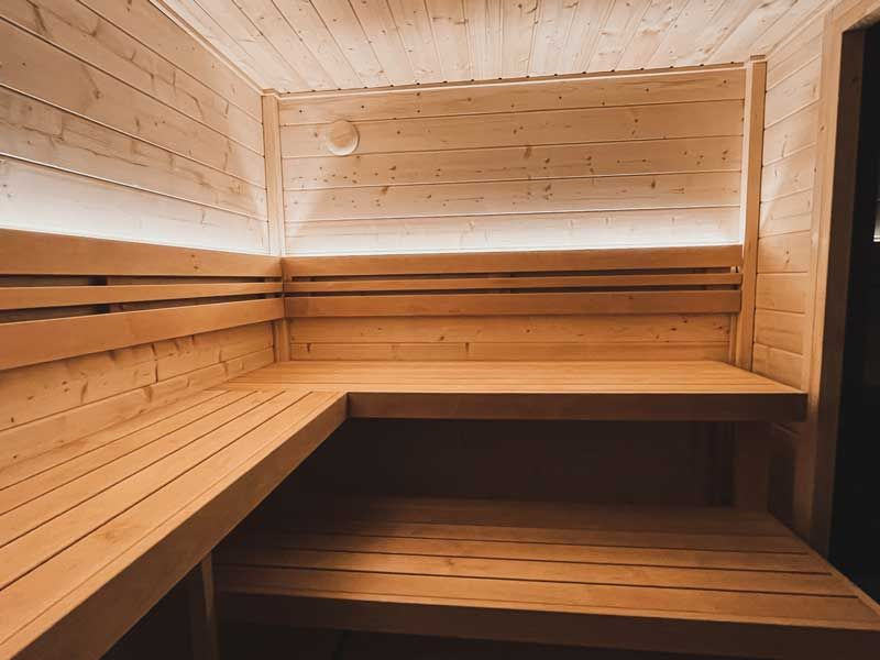 Sauna Sector 4–6 Person Red Cedar Outdoor Cube Steam Sauna S01150X79